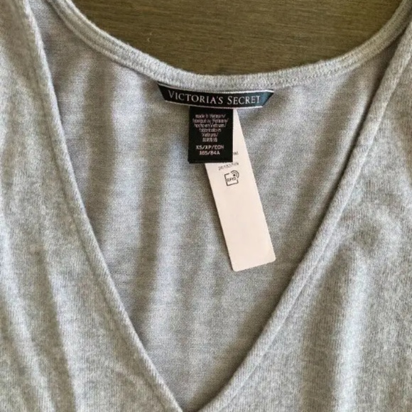 Victoria Secret - Cozy Long-Sleeve Wrap Crop Top (XS) - Picture 2 of 2